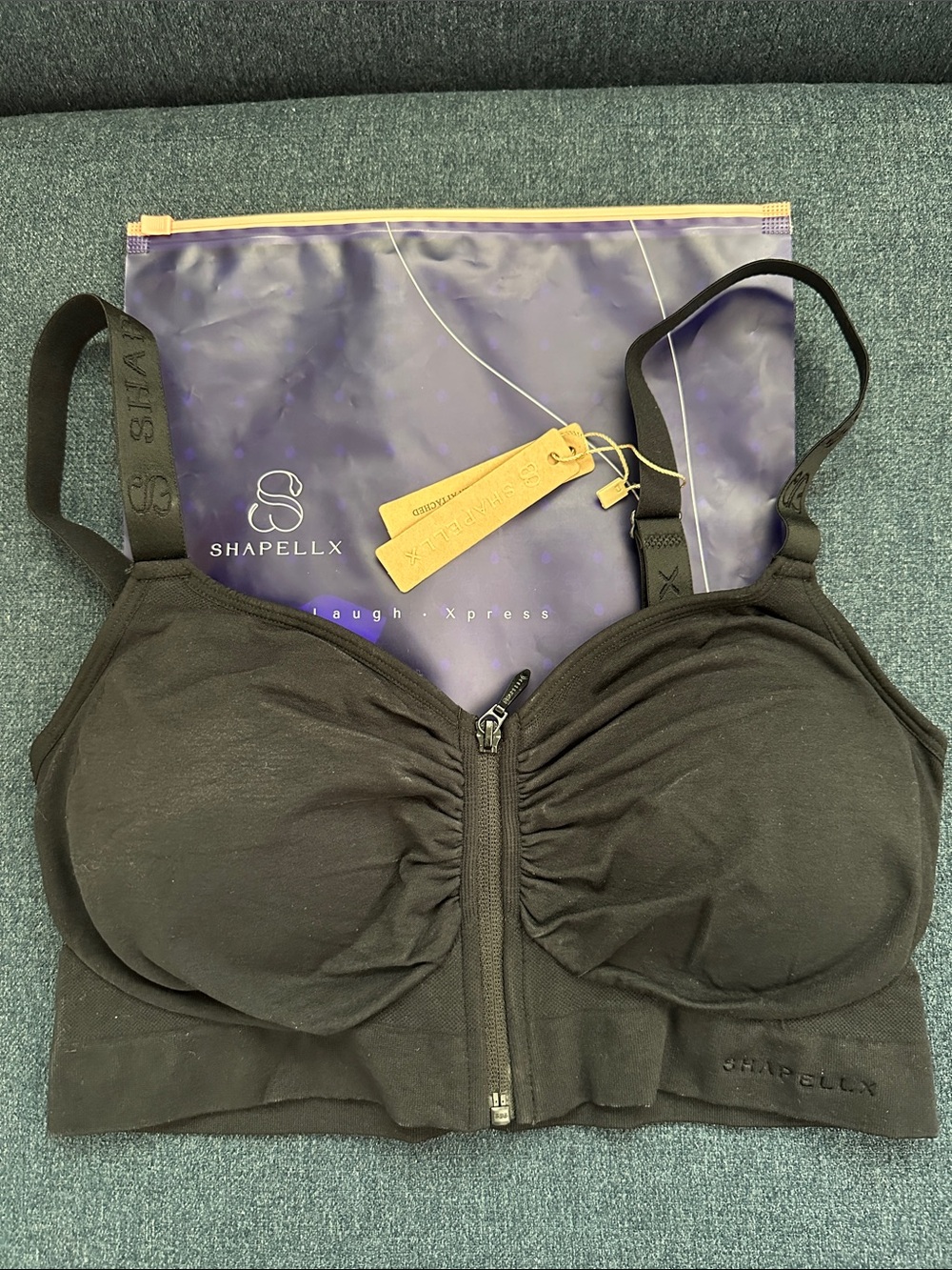 Bare Essentials™ Skin Flow Front-Zipper Wireless Bra - XL Black NEW